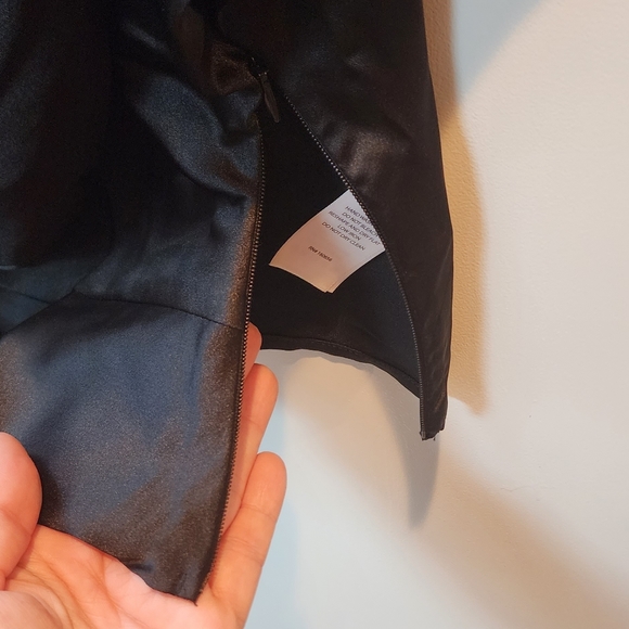 Rachel Zoe Twist front top Size L Black - Picture 7 of 10